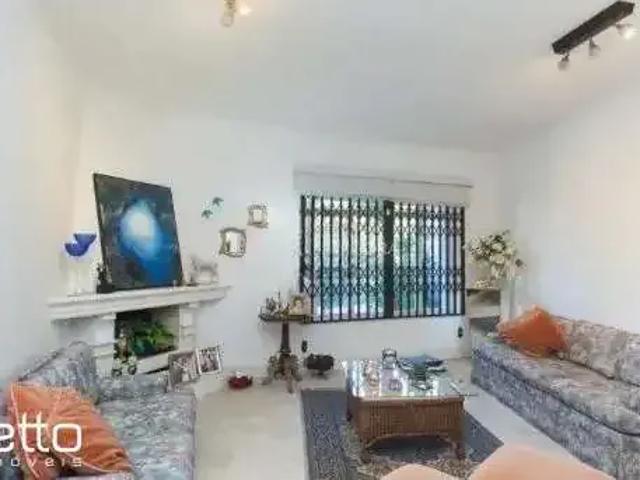 Casa / Sobrado para Locação em Porto Alegre/RS Três Figueiras 4 Quartos