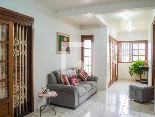 Casa / Sobrado para Locação em Porto Alegre/RS Tristeza 3 Quartos