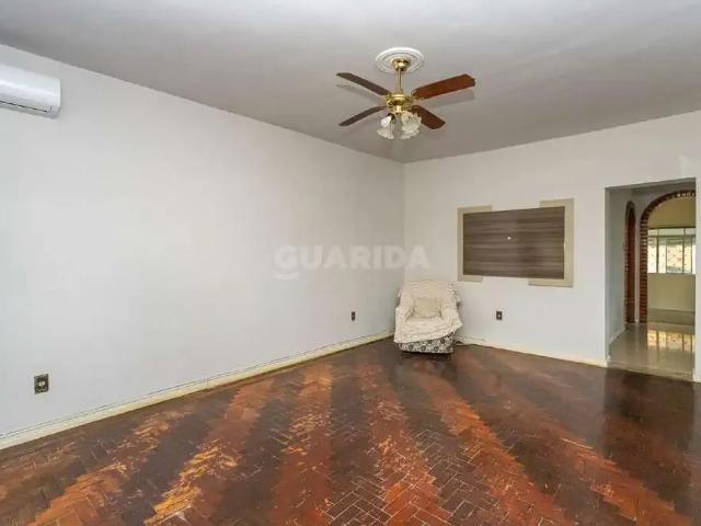 Casa / Sobrado para Locação em Porto Alegre/RS Tristeza 2 Quartos