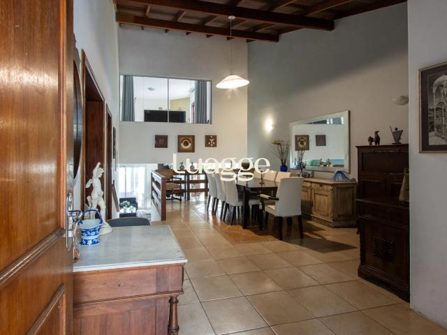Casa / Sobrado para Locação em Porto Alegre/RS Tristeza 4 Quartos