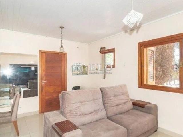 Casa / Sobrado para Locação em Porto Alegre/RS Tristeza 4 Quartos