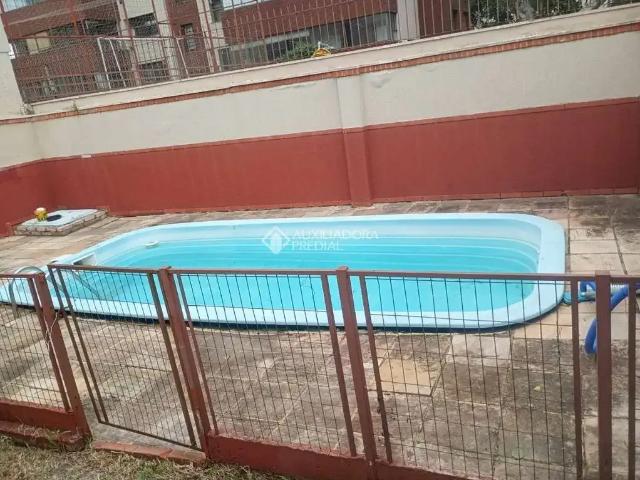 Casa / Sobrado para Locação em Porto Alegre/RS Tristeza 5 Quartos