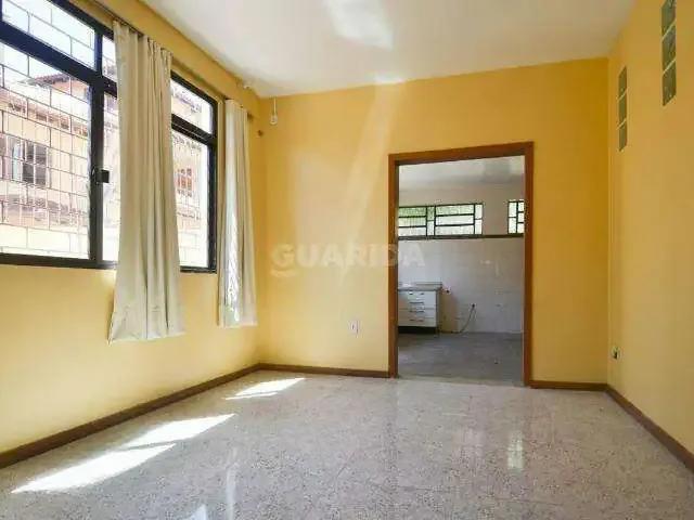 Casa / Sobrado para Locação em Porto Alegre/RS Tristeza 5 Quartos