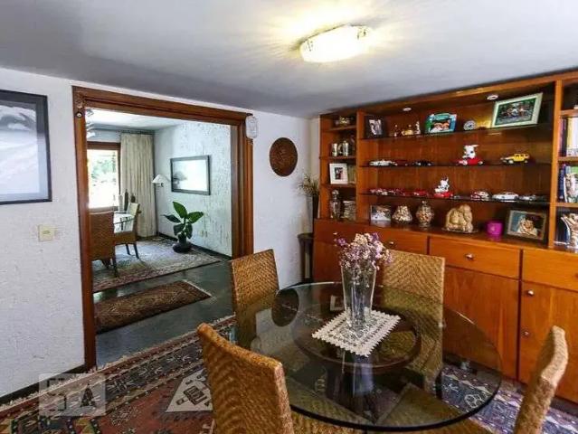 Casa / Sobrado para Locação em Porto Alegre/RS Vila Assunção 3 Quartos