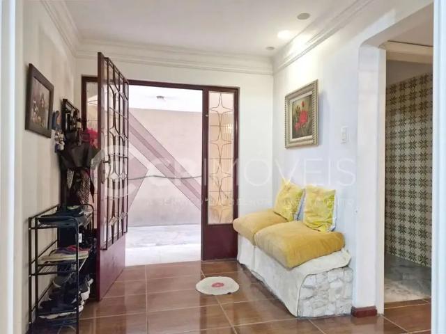Casa / Sobrado para Locação em Porto Alegre/RS Vila Ipiranga 4 Quartos