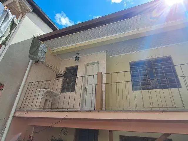 Casa / Sobrado para Locação em Porto Alegre/RS Vila Ipiranga 1 Quartos