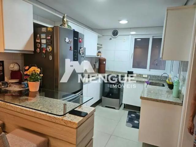 Casa / Sobrado para Locação em Porto Alegre/RS Vila Ipiranga 3 Quartos