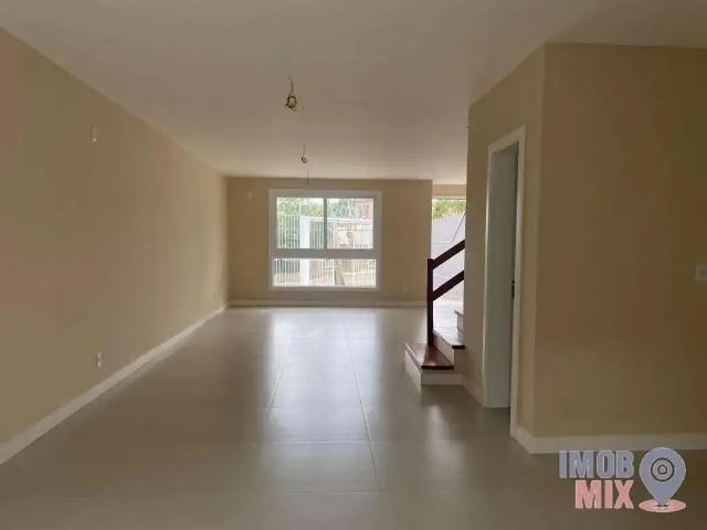 Casa / Sobrado para Locação em Porto Alegre/RS Vila Ipiranga 3 Quartos