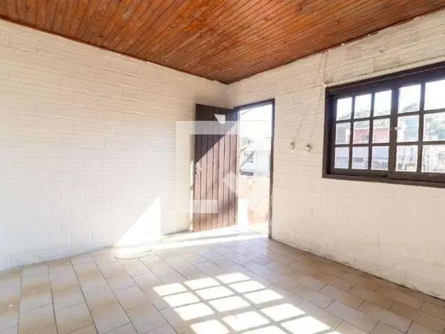 Casa / Sobrado para Locação em Porto Alegre/RS Vila Nova 1 Quartos