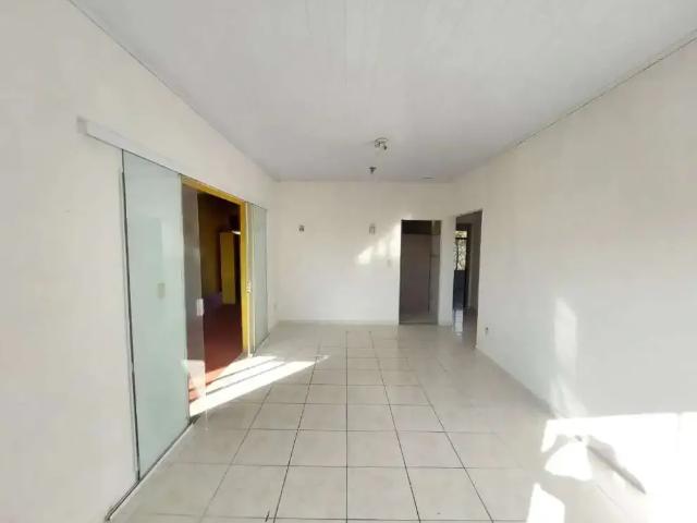 Casa / Sobrado para Locação em Porto Alegre/RS Vila Nova 2 Quartos
