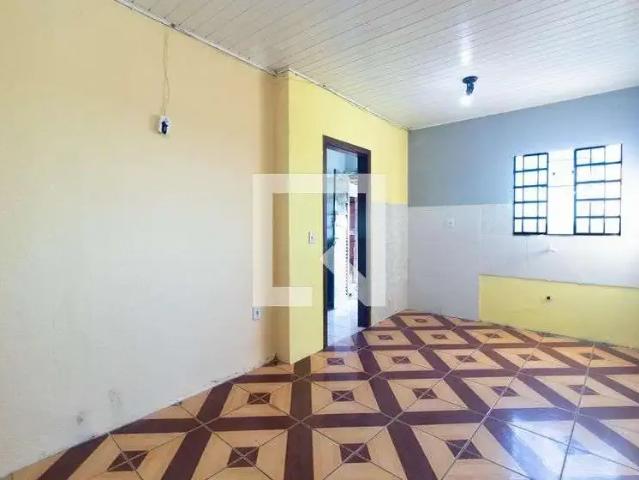 Casa / Sobrado para Locação em Porto Alegre/RS Vila Nova 2 Quartos