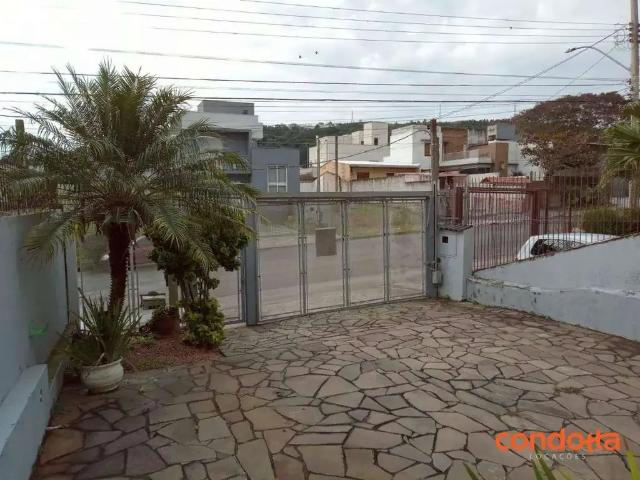 Casa / Sobrado para Locação em Porto Alegre/RS Vila Nova 3 Quartos