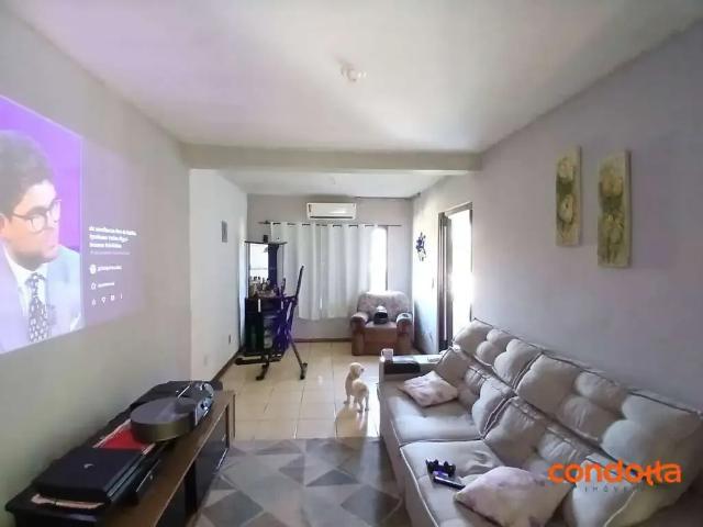 Casa / Sobrado para Locação em Porto Alegre/RS Vila Nova 4 Quartos
