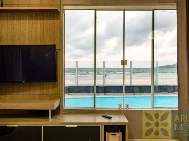 Casa / Sobrado para Locação em Porto Belo/SC Balneário Perequê 3 Quartos