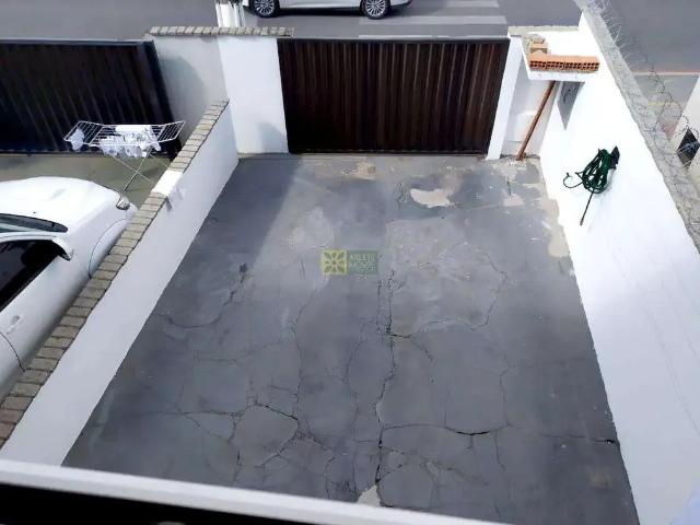 Casa / Sobrado para Locação em Porto Belo/SC Balneário Perequê 4 Quartos