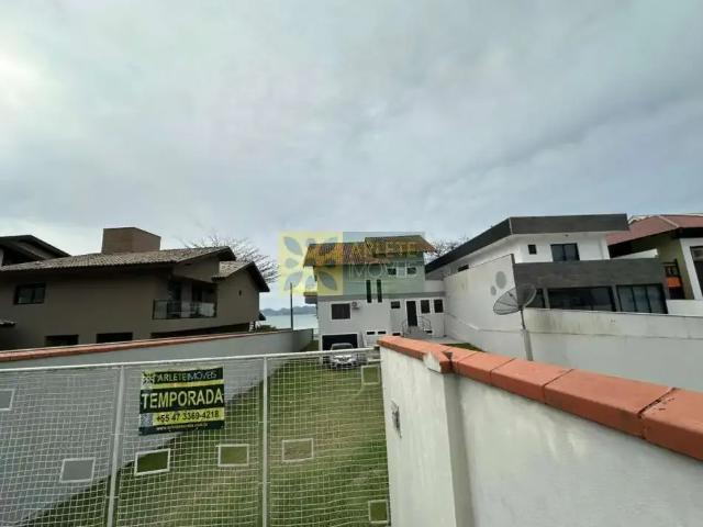 Casa / Sobrado para Locação em Porto Belo/SC Centro 5 Quartos