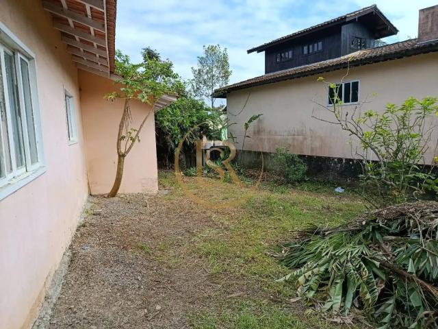 Casa / Sobrado para Locação em Porto Belo/SC Centro 3 Quartos