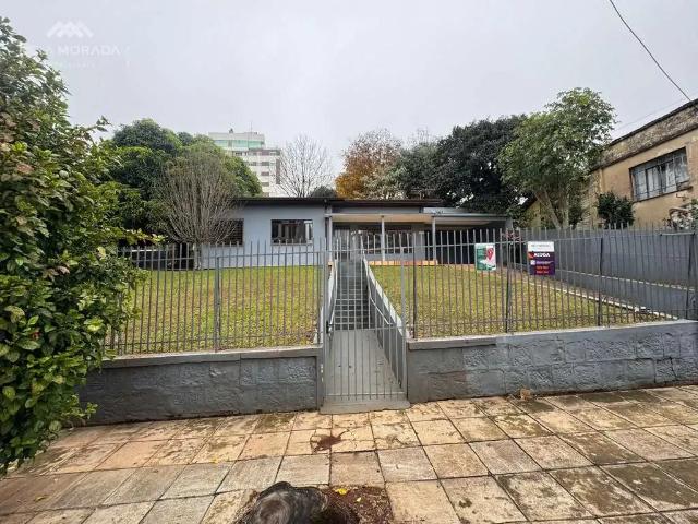 Casa / Sobrado para Locação em Pato Branco/PR Centro 3 Quartos