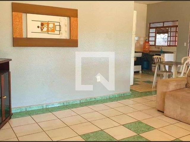 Casa / Sobrado para Locação em Paulínia/SP Jardim de Itapoan 3 Quartos