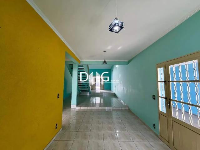 Casa / Sobrado para Locação em Paulínia/SP Jardim Fortaleza 4 Quartos