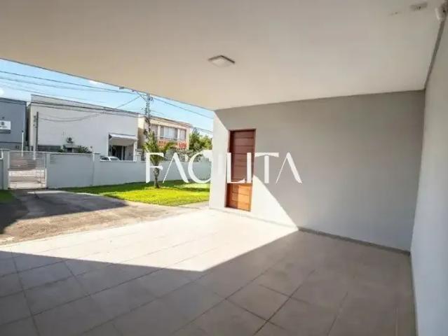 Casa / Sobrado para Locação em Palhoça/SC Aririu 2 Quartos