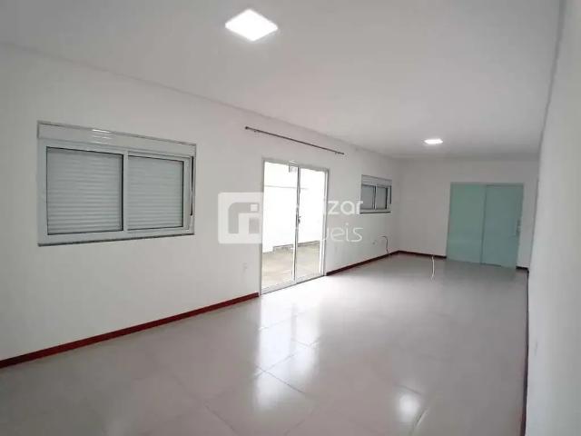 Casa / Sobrado para Locação em Palhoça/SC Aririu 2 Quartos