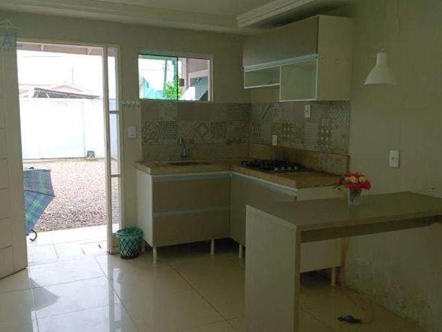 Casa / Sobrado para Locação em Palhoça/SC Barra do Aririú 2 Quartos