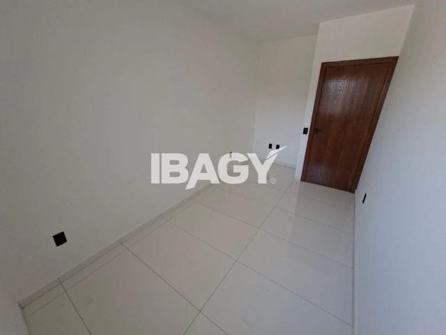 Casa / Sobrado para Locação em Palhoça/SC Barra do Aririú 2 Quartos