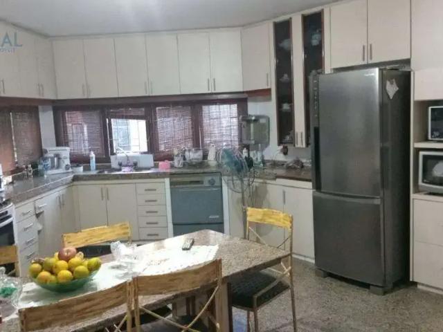 Casa / Sobrado para Locação em Palhoça/SC Centro 4 Quartos