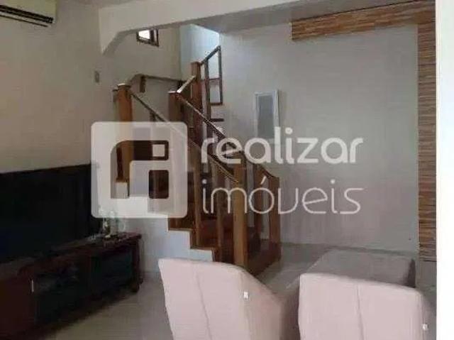 Casa / Sobrado para Locação em Palhoça/SC Centro 3 Quartos