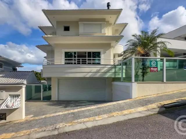 Casa / Sobrado para Locação em Palhoça/SC Cidade Universitária Pedra Branca 4 Quartos