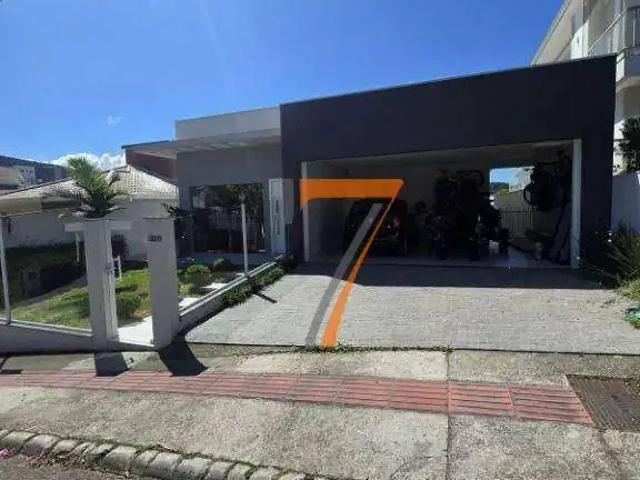 Casa / Sobrado para Locação em Palhoça/SC Cidade Universitária Pedra Branca 3 Quartos