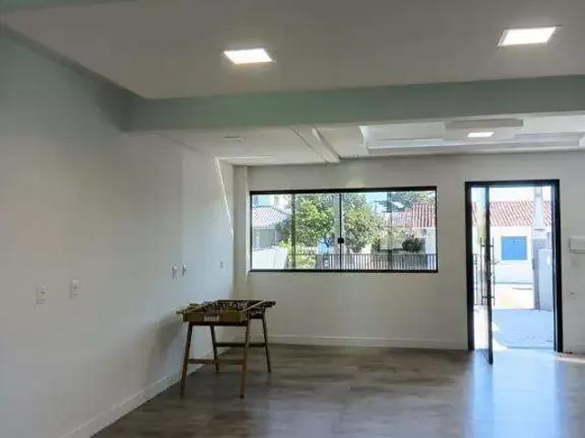 Casa / Sobrado para Locação em Palhoça/SC Enseada de Brito 3 Quartos