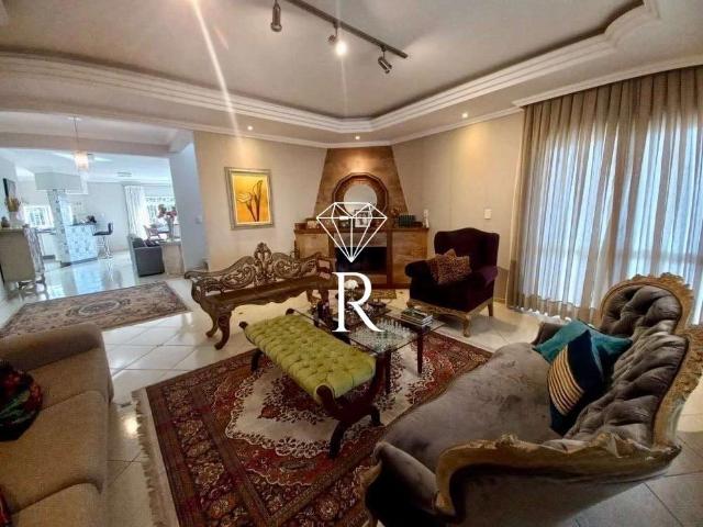 Casa / Sobrado para Locação em Palhoça/SC Pagani 4 Quartos