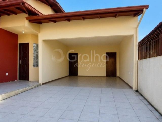 Casa / Sobrado para Locação em Palhoça/SC Pagani 3 Quartos