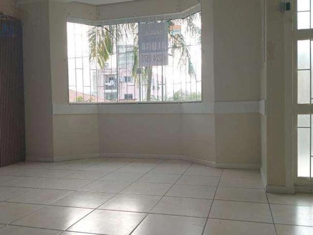 Casa / Sobrado para Locação em Palhoça/SC Pagani 3 Quartos