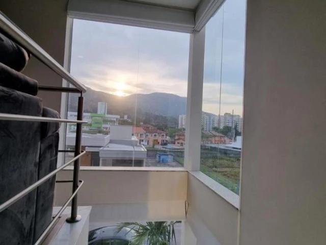 Casa / Sobrado para Locação em Palhoça/SC Pedra Branca 4 Quartos
