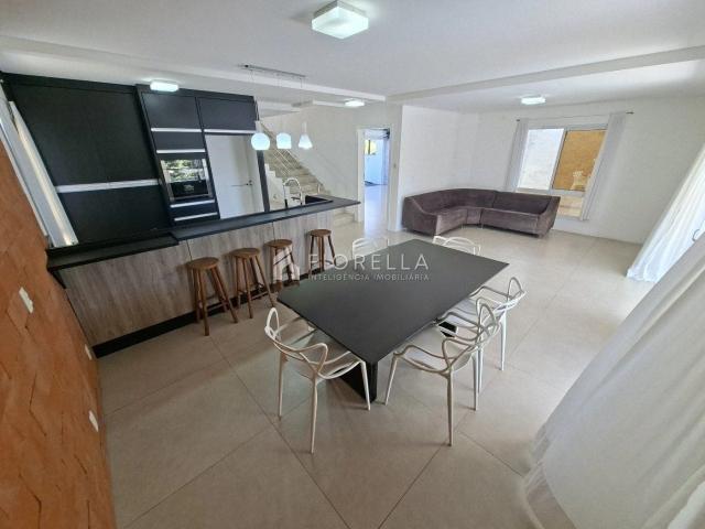 Casa / Sobrado para Locação em Palhoça/SC Pedra Branca 3 Quartos