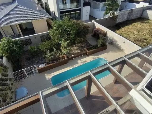 Casa / Sobrado para Locação em Palhoça/SC Pedra Branca 3 Quartos
