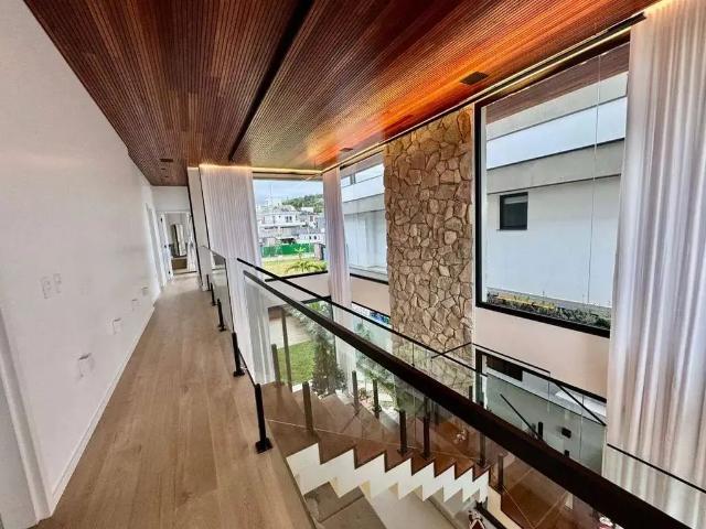 Casa / Sobrado para Locação em Palhoça/SC Pedra Branca 3 Quartos