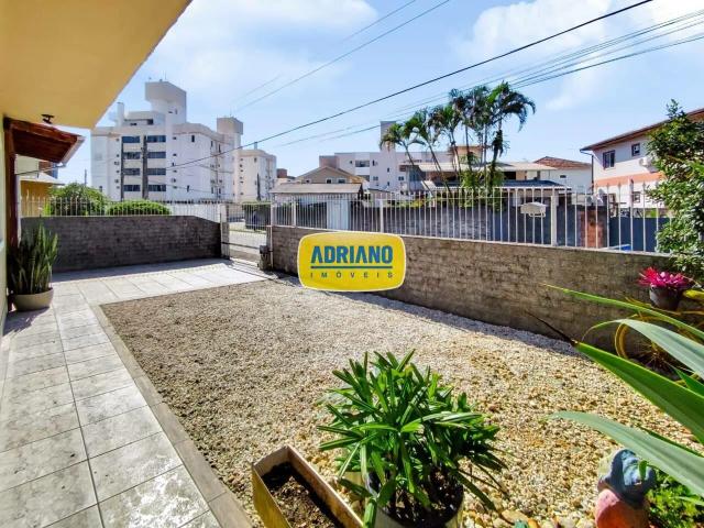 Casa / Sobrado para Locação em Palhoça/SC Ponte do Imaruim 2 Quartos