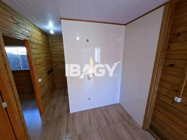 Casa / Sobrado para Locação em Palhoça/SC Ponte do Imaruim 2 Quartos