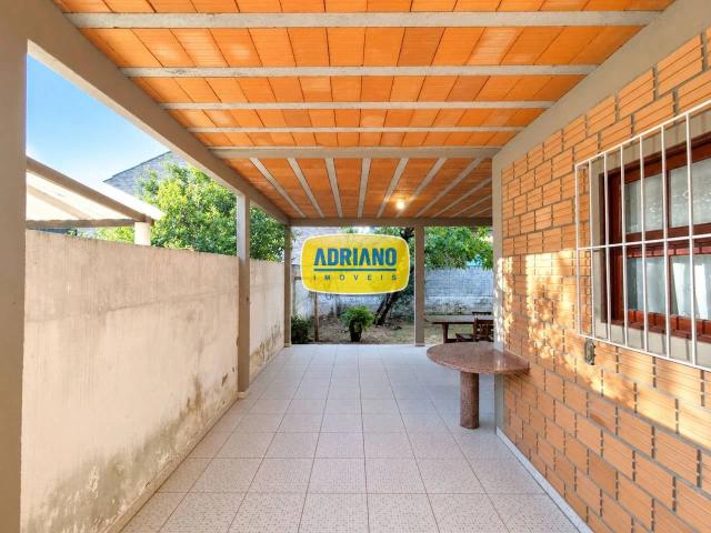 Casa / Sobrado para Locação em Palhoça/SC Praia de Fora 3 Quartos