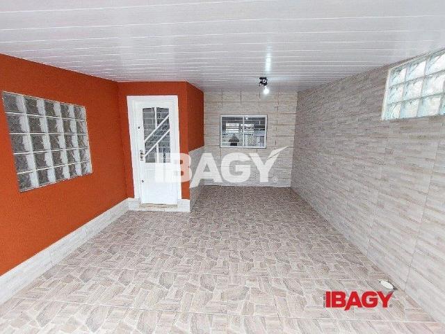 Casa / Sobrado para Locação em Palhoça/SC Rio Grande 2 Quartos