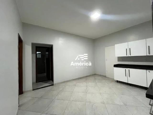 Casa / Sobrado para Locação em Paranaguá/PR Jardim América 2 Quartos