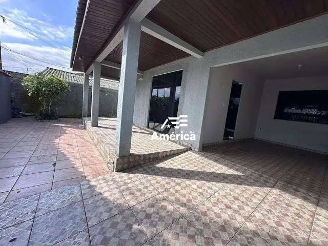 Casa / Sobrado para Locação em Paranaguá/PR Vila Paranaguá 4 Quartos