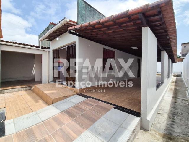 Casa / Sobrado para Locação em Parnamirim/RN Vale do Sol 3 Quartos