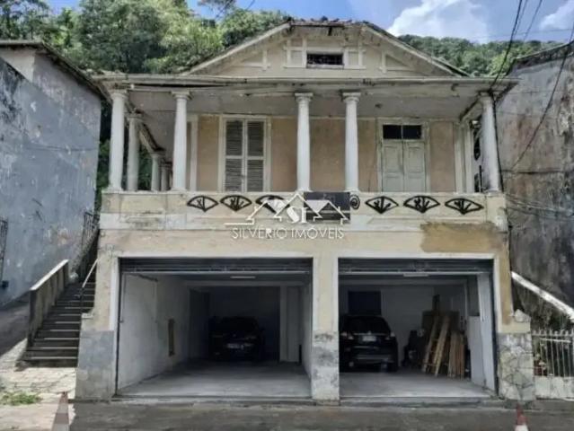 Casa / Sobrado para Locação em Petrópolis/RJ Alto da Serra 3 Quartos