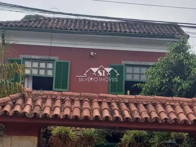 Casa / Sobrado para Locação em Petrópolis/RJ Alto da Serra 2 Quartos