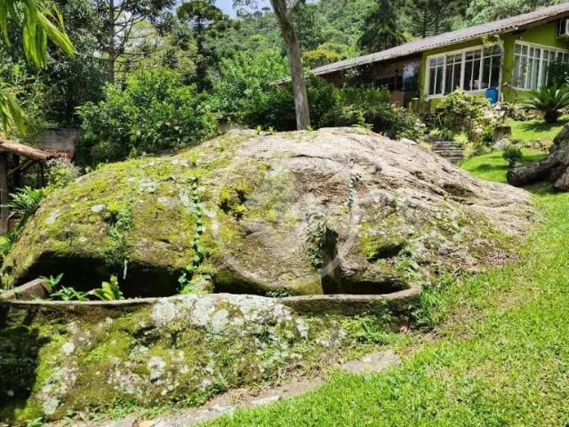 Casa / Sobrado para Locação em Petrópolis/RJ Fazenda Inglesa 4 Quartos